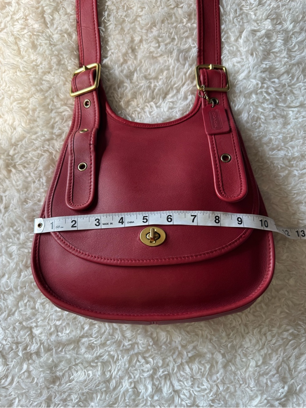 Vintage Coach Berkeley 9988 Red Leather Saddle Bag Brass Hardware Crossbody 90s - Picture 12 of 16